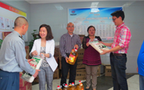 一年一度“五一”至，节日慰问暖人心